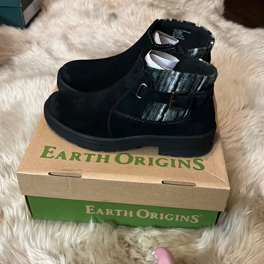 Earth Origins Black size 7.5